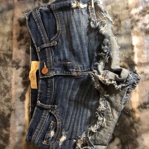Hollister boyfriend short